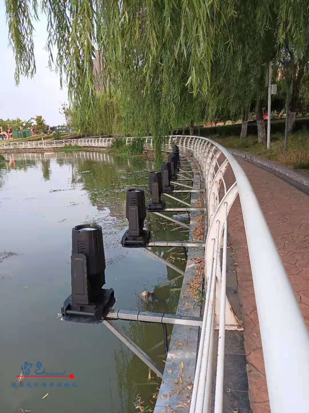 由雷色光電打造的“大美漯河·水韻西城”共慶百年華誕月灣湖之夜主題燈光秀上演啦！(圖18)